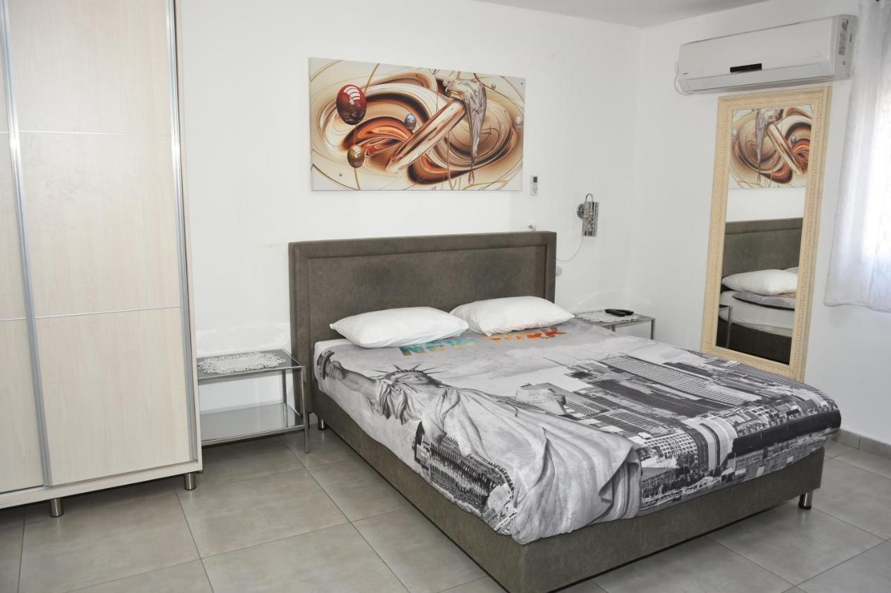 Sweet Dreams Apartment Tiberias Exteriör bild